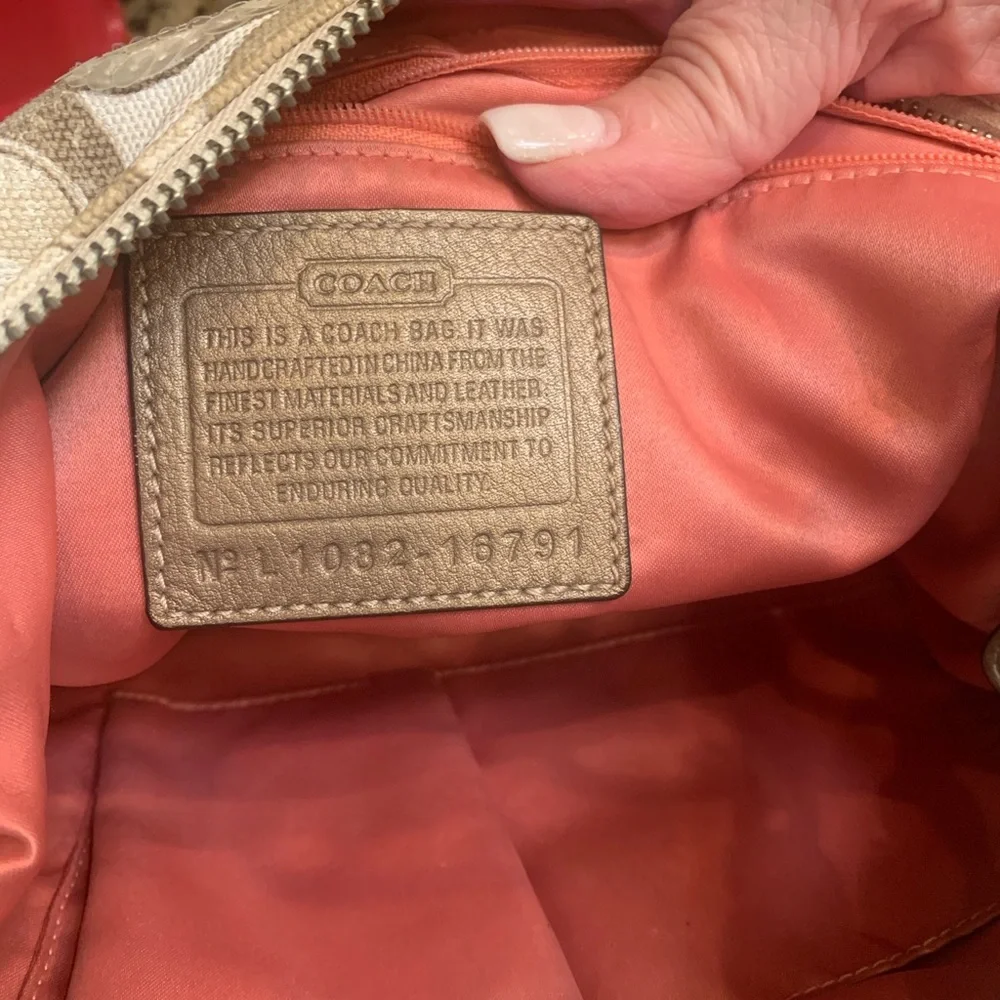 Coach Beige and Cream Double C Patterned Shoulder Bag - Picture 4 of 13